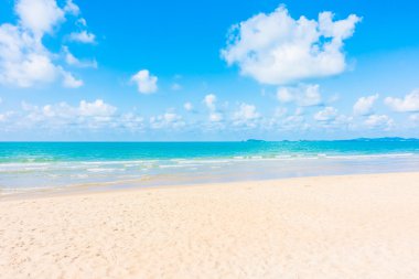 Güzel tropikal plaj ve deniz