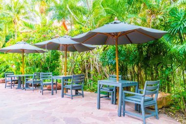 Otelde açık yüzme havuzu