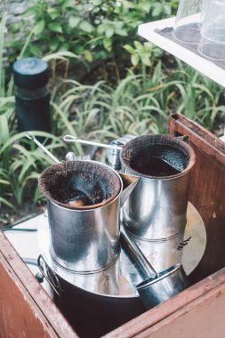 Tay tarzı sıcak kahve