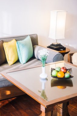 Güzel lüks yastıklar Divan