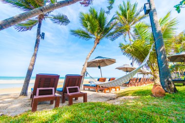 Güzel tropikal plaj ve deniz