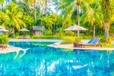 lüks Açık Yüzme Havuzu