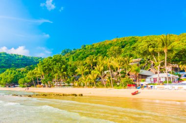 Güzel tropikal plaj ve deniz