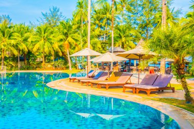 Açık Yüzme Havuzu