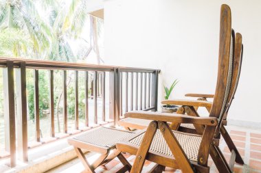 Boş sandalye balkon