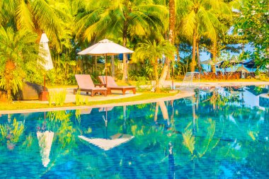 lüks Açık Yüzme Havuzu