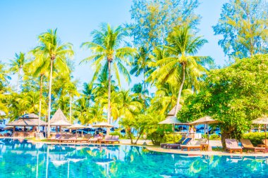 lüks Açık Yüzme Havuzu