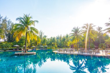 Açık Yüzme Havuzu