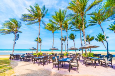 Güzel tropikal plaj ve deniz