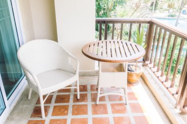 Boş sandalye balkon