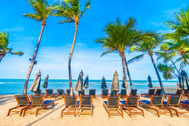 Güzel tropikal plaj ve deniz