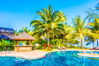 lüks Açık Yüzme Havuzu