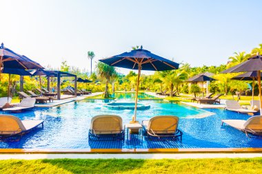 lüks Açık Yüzme Havuzu