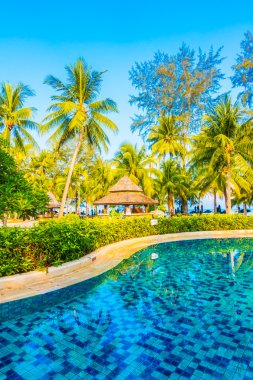 lüks Açık Yüzme Havuzu