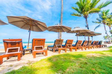 Güzel tropikal plaj ve deniz