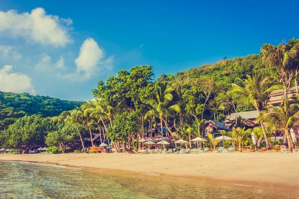 Güzel tropikal plaj ve deniz