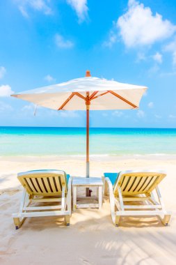 Güzel tropikal plaj ve deniz