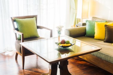 Güzel lüks yastıklar Divan