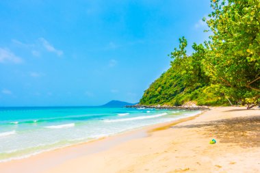 Güzel tropikal plaj ve deniz