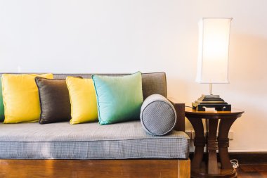 Güzel lüks yastıklar Divan