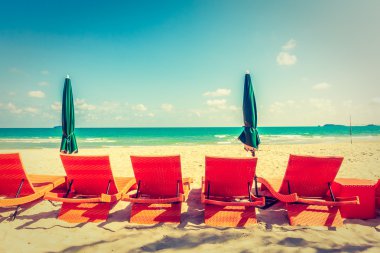 Şemsiye ve plaj sandalye