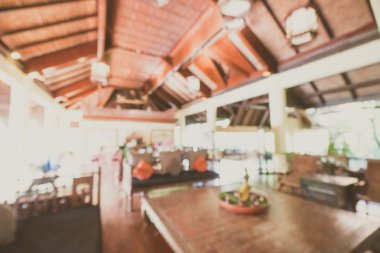 Otel lobisinde bulanıklık