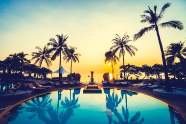 Yüzme Havuzu otelin gündoğumu zaman