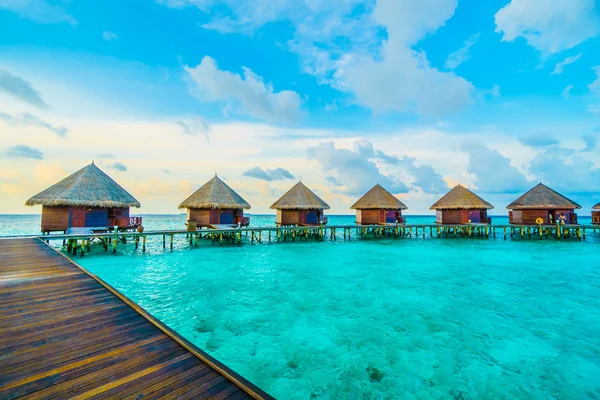 Bellissimo hotel tropicale Maldive Resort — Foto Stock