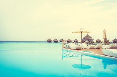 Açık Yüzme Havuzu