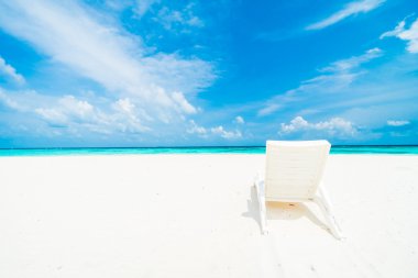 tropikal plaj ve deniz otel resort çevresinde