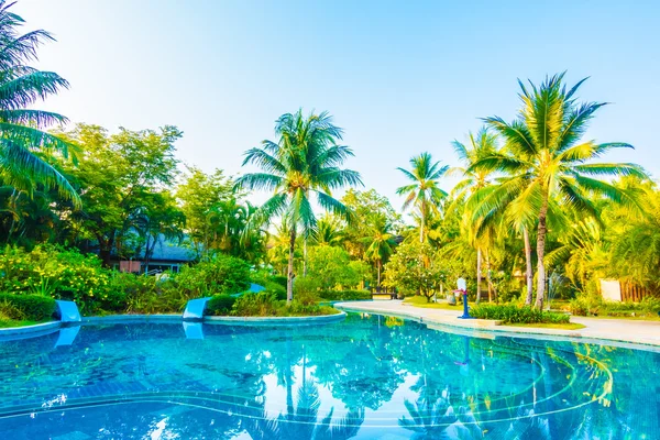 Piscina all'aperto — Foto Stock