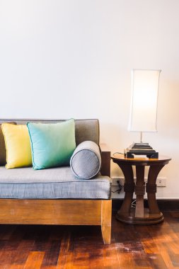 Güzel lüks yastıklar Divan