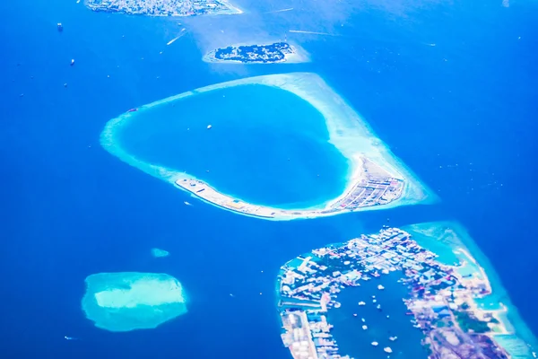 Vista aérea de la isla de las Maldivas — Foto de Stock