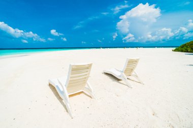 tropikal plaj ve deniz otel resort çevresinde