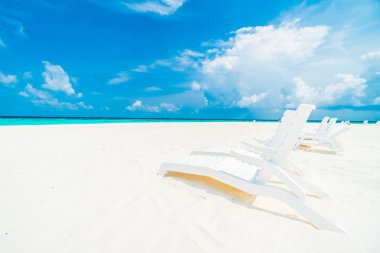 tropikal plaj ve deniz otel resort çevresinde