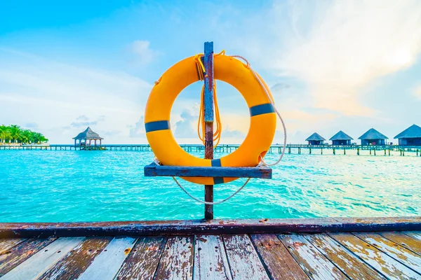 lifebouy veya Emanet halka Maldivler resort