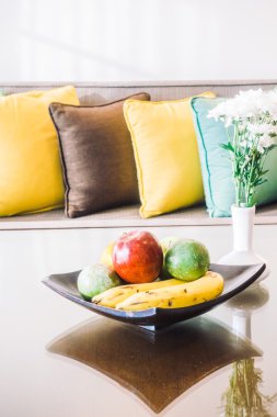 Güzel lüks yastıklar Divan