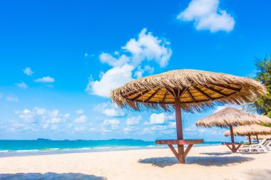 Şemsiye ve plaj sandalye