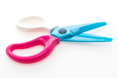 Renkli plastik makas