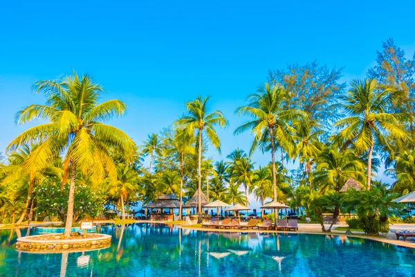 Açık Yüzme Havuzu