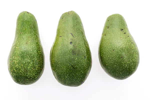 Grüne frische Avocado — Stockfoto