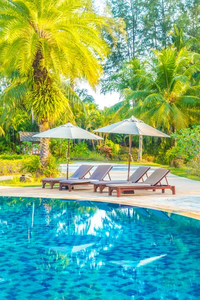 Outdoor swimming pool — Stock Photo, Image