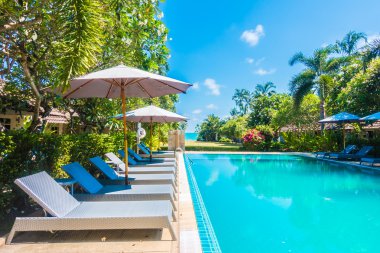 Güzel lüks şemsiye ve sandalye