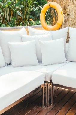 Güzel lüks yastıklar Divan