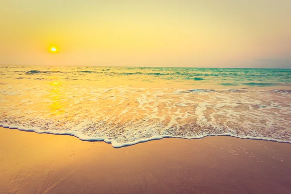 Beautiful Sunset on beach — Stock Photo, Image