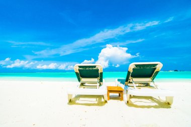 Güzel bir plaj ve deniz Maldivler Island