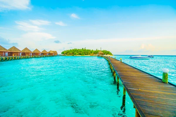 Belle île tropicale des Maldives — Photo