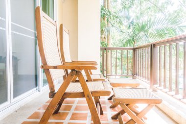 Boş sandalye balkon