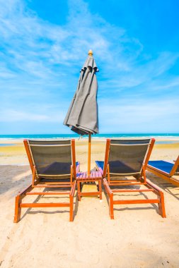 şemsiye ve sandalye