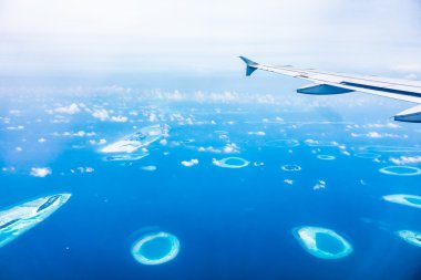 Uçak kanadı güzel tropik Manzaralı